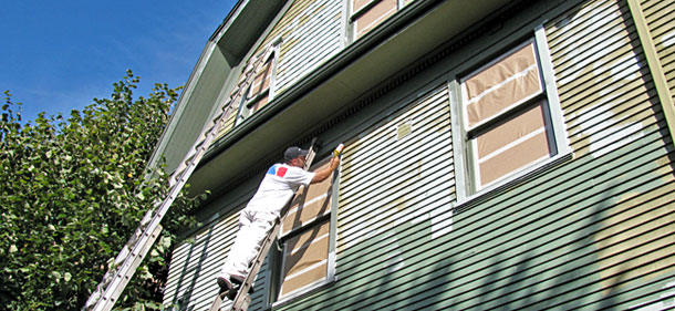 Repainting project, Boylston Ave House on First Hill © 2011, courtesy of Historic Seattle Repainting project, Boylston Ave House on First Hill © 2011, courtesy of Historic Seattle