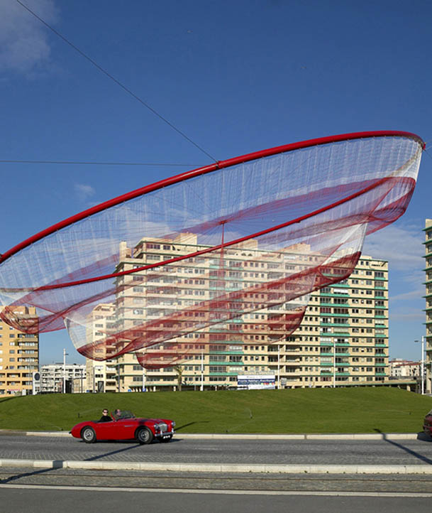 ©Janet Echelman 2005, She Changes, Praca Cidade Salvador, Porto, Portugal