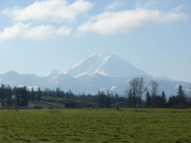 Mt. Rainier, Enumclaw plateau © 2008, photo by 4Culture staff