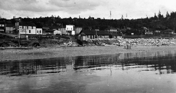 Richmond Beach waterfront seen from the water © 1907, courtesy of Shoreline Historical Museum