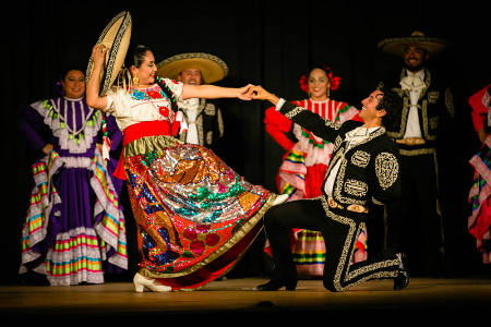 Bailadores de Bronce